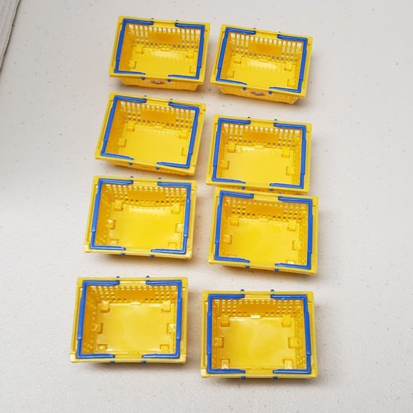 Zuru Mini Brands Accessories Shopping Baskets, Trolleys, Fridge - Picture 2 of 13